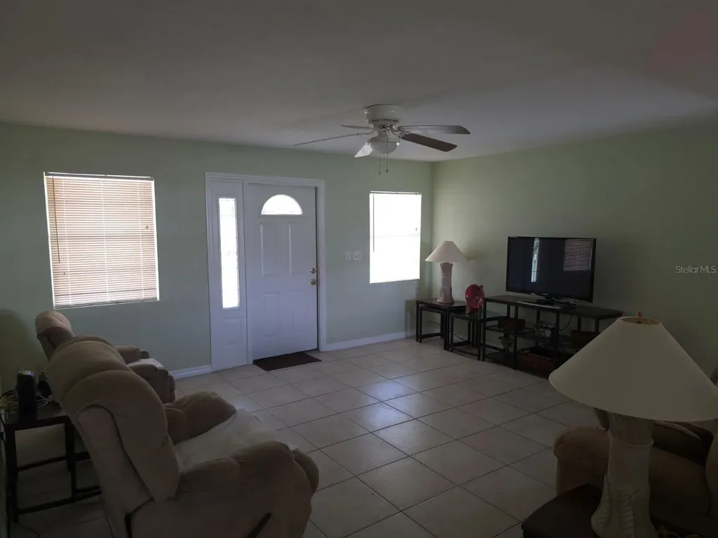 2305 State Road 33 Highway Clermont FL 34714