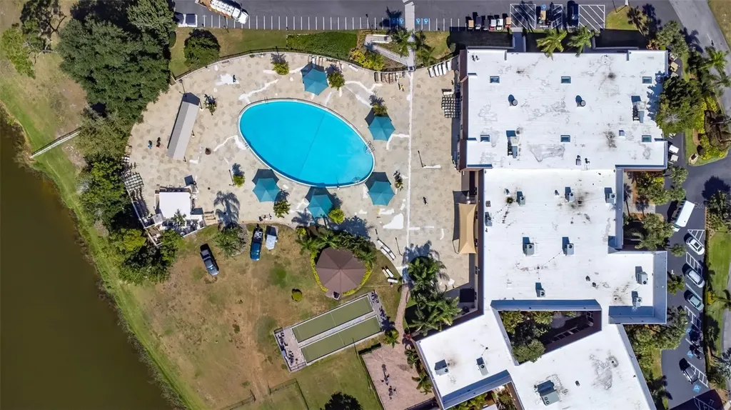 1801 Bedford Lane Sun City Center FL 33573