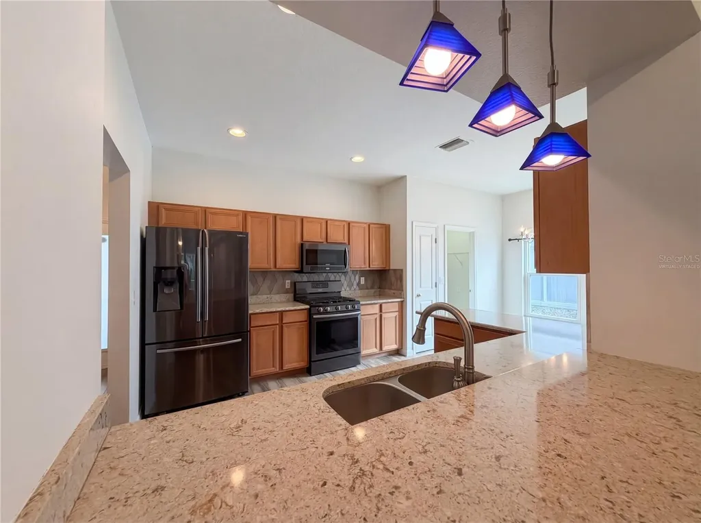 7617 Bristol Park Drive Apollo Beach FL 33572