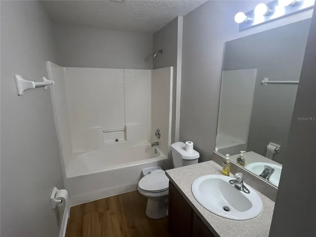 1063 Bluegrass Drive Groveland FL 34736
