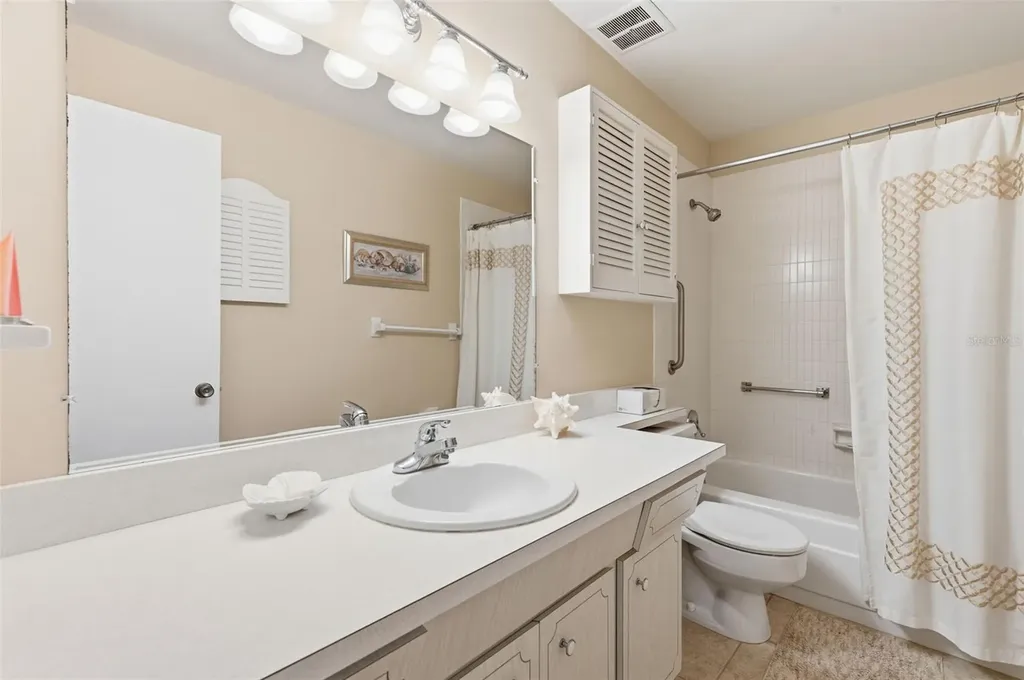 650 Pinellas Point Drive S St Petersburg FL 33705