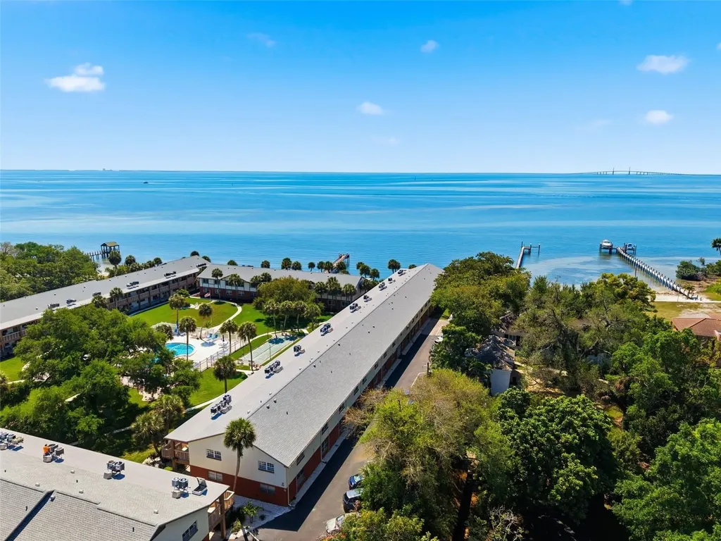 650 Pinellas Point Drive S St Petersburg FL 33705