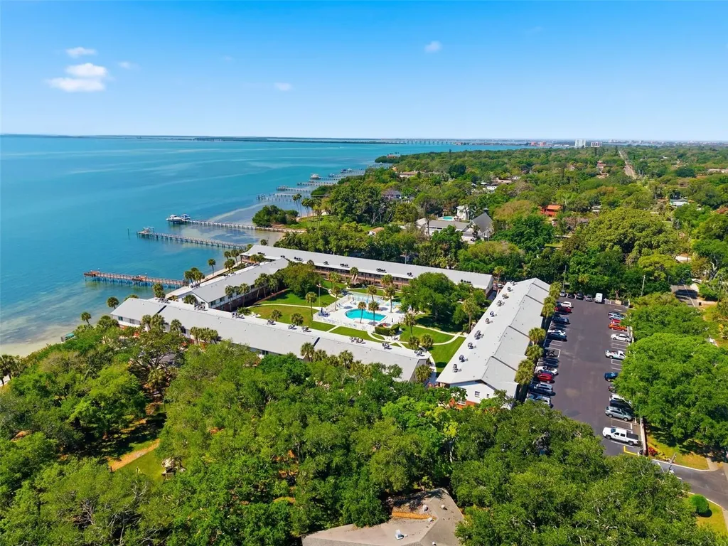650 Pinellas Point Drive S St Petersburg FL 33705