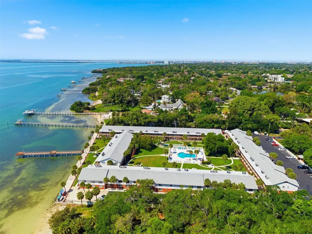 650 Pinellas Point Drive S St Petersburg FL 33705