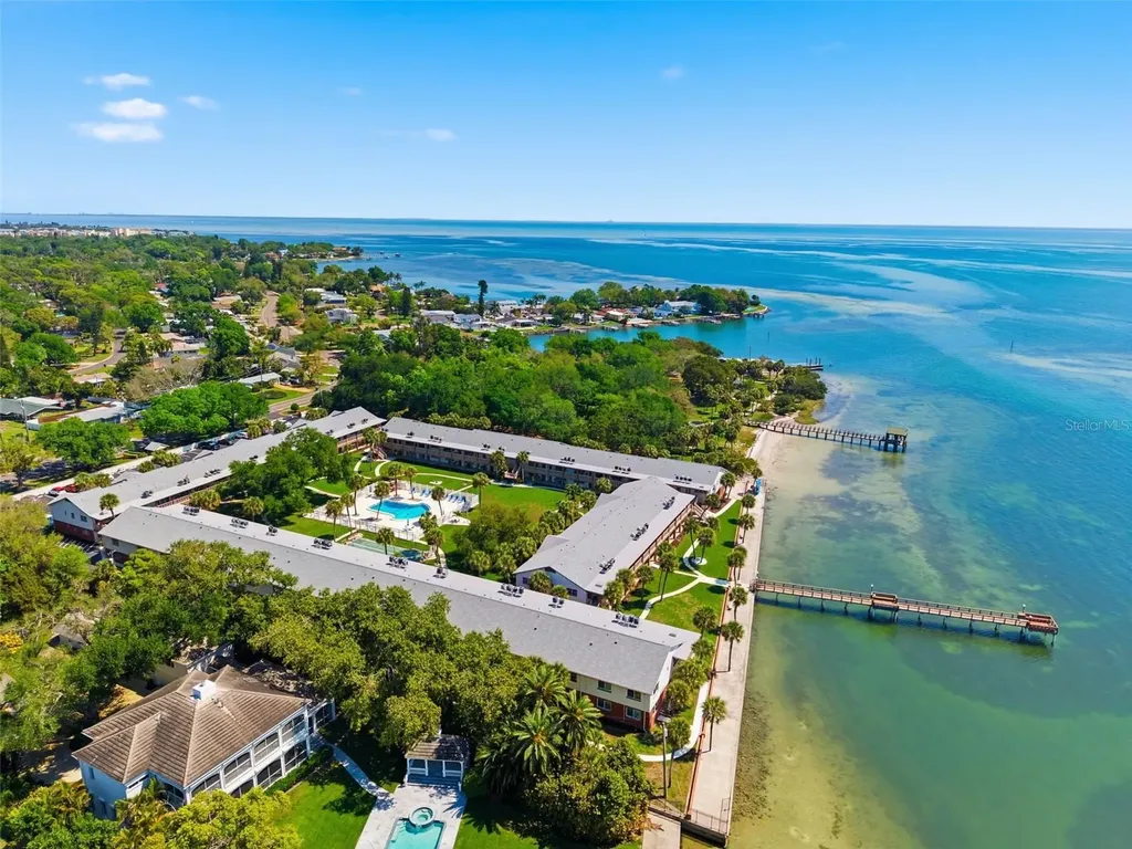 650 Pinellas Point Drive S St Petersburg FL 33705