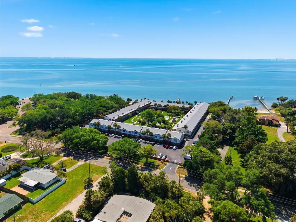 650 Pinellas Point Drive S St Petersburg FL 33705