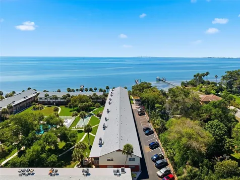 650 Pinellas Point Drive S St Petersburg FL 33705