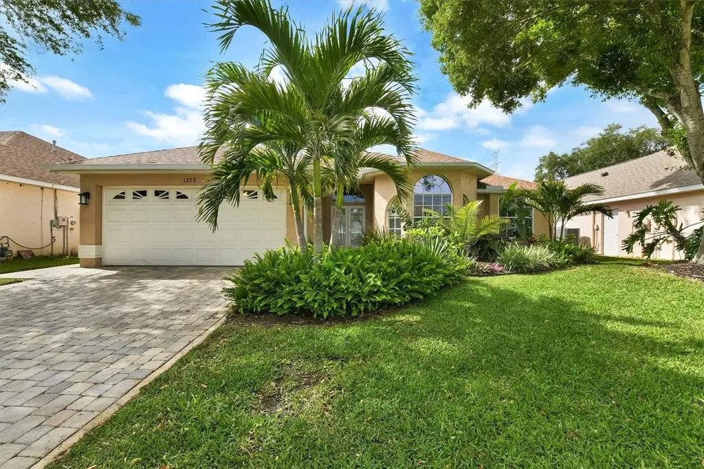 1272 Jasmine Lake Drive Tarpon Springs FL 34689