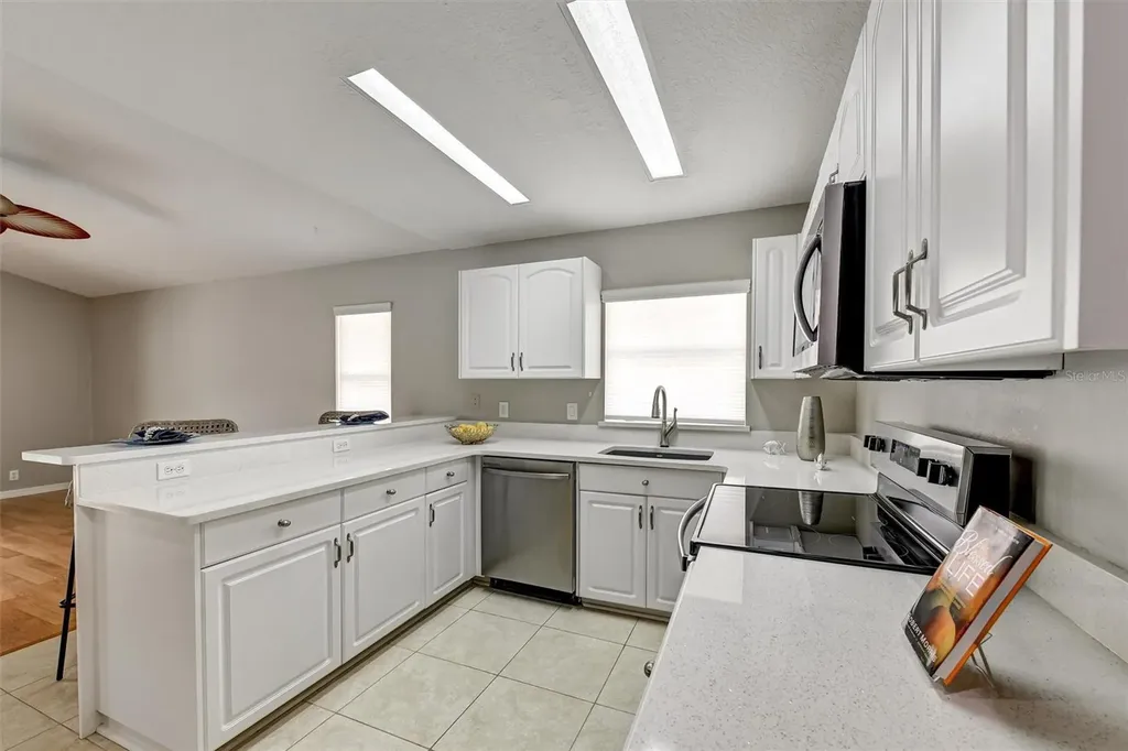 1272 Jasmine Lake Drive Tarpon Springs FL 34689