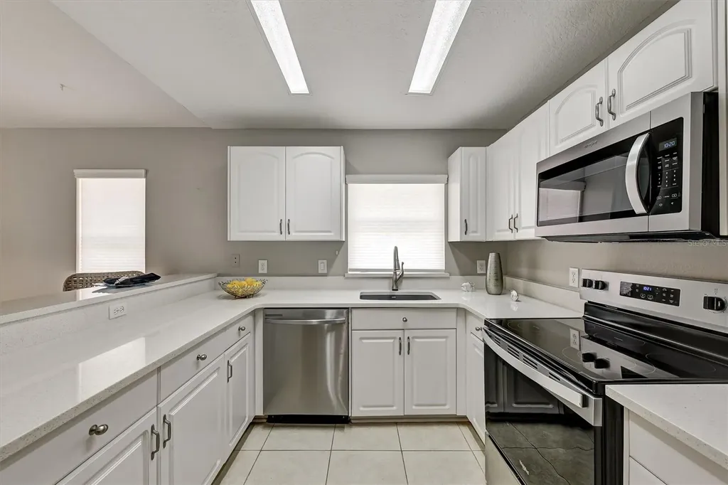 1272 Jasmine Lake Drive Tarpon Springs FL 34689