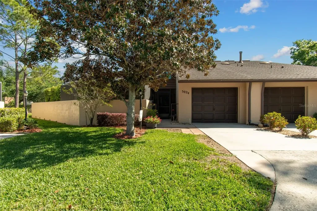 5024 Umber Way S Tampa FL 33624
