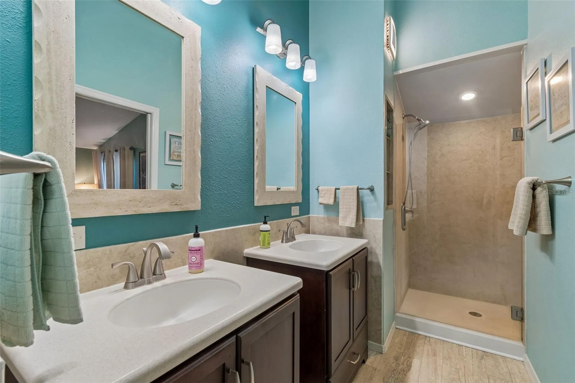 5024 Umber Way S Tampa FL 33624