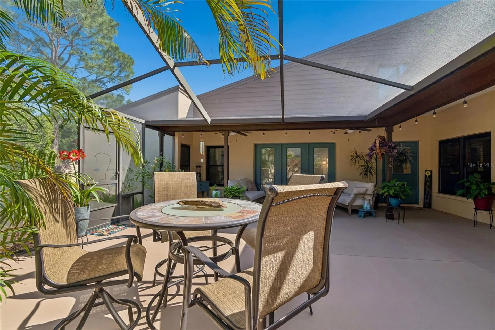 5024 Umber Way S Tampa FL 33624