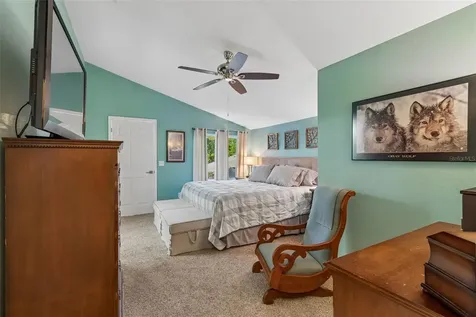 5024 Umber Way S Tampa FL 33624