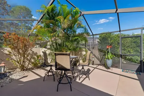 5024 Umber Way S Tampa FL 33624