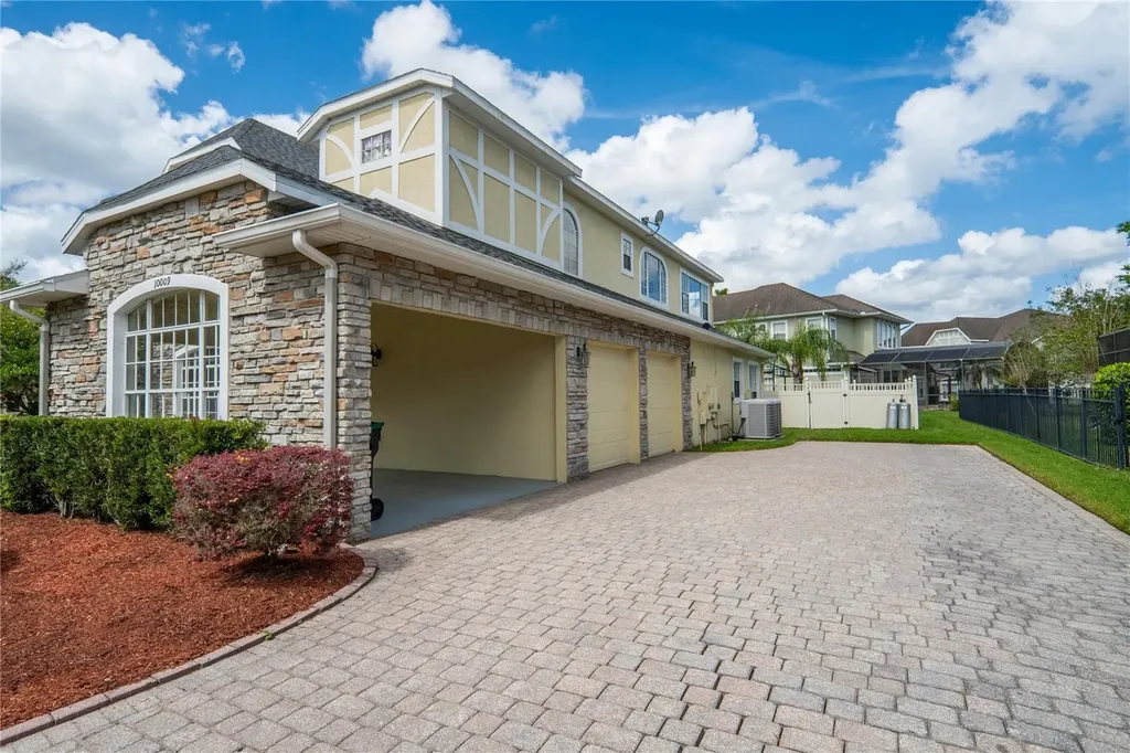 10009 Valley Rose Court Orlando FL 32825