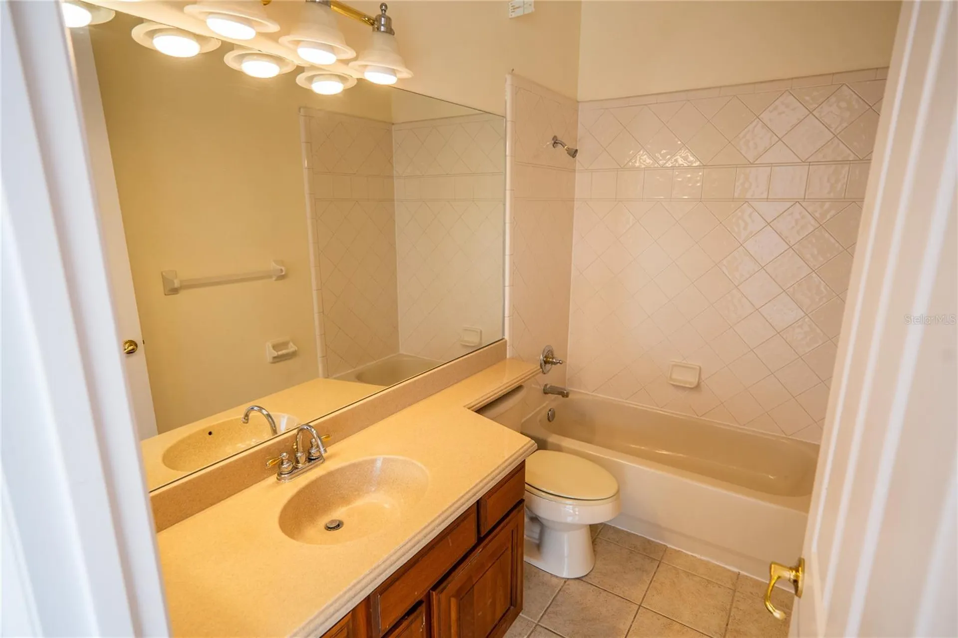 10009 Valley Rose Court Orlando FL 32825