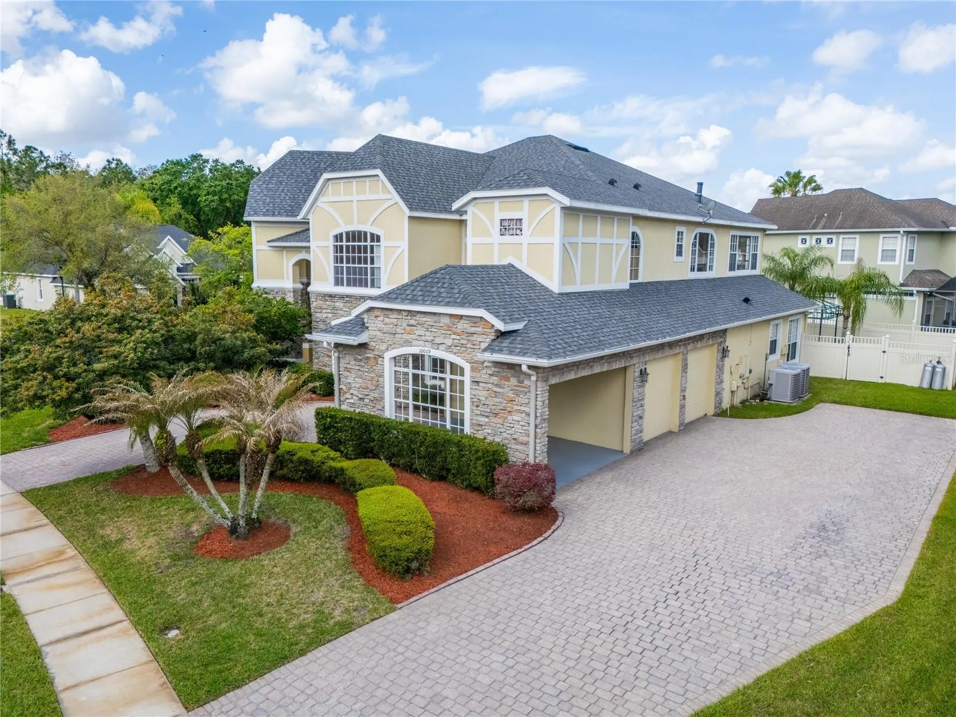 10009 Valley Rose Court Orlando FL 32825