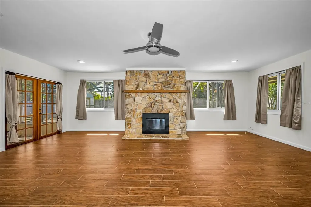 11490 84th Avenue Seminole FL 33772