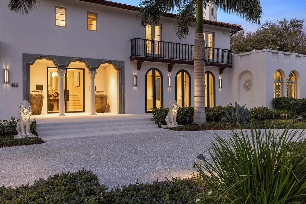 416 Brightwaters Boulevard NE St Petersburg FL 33704