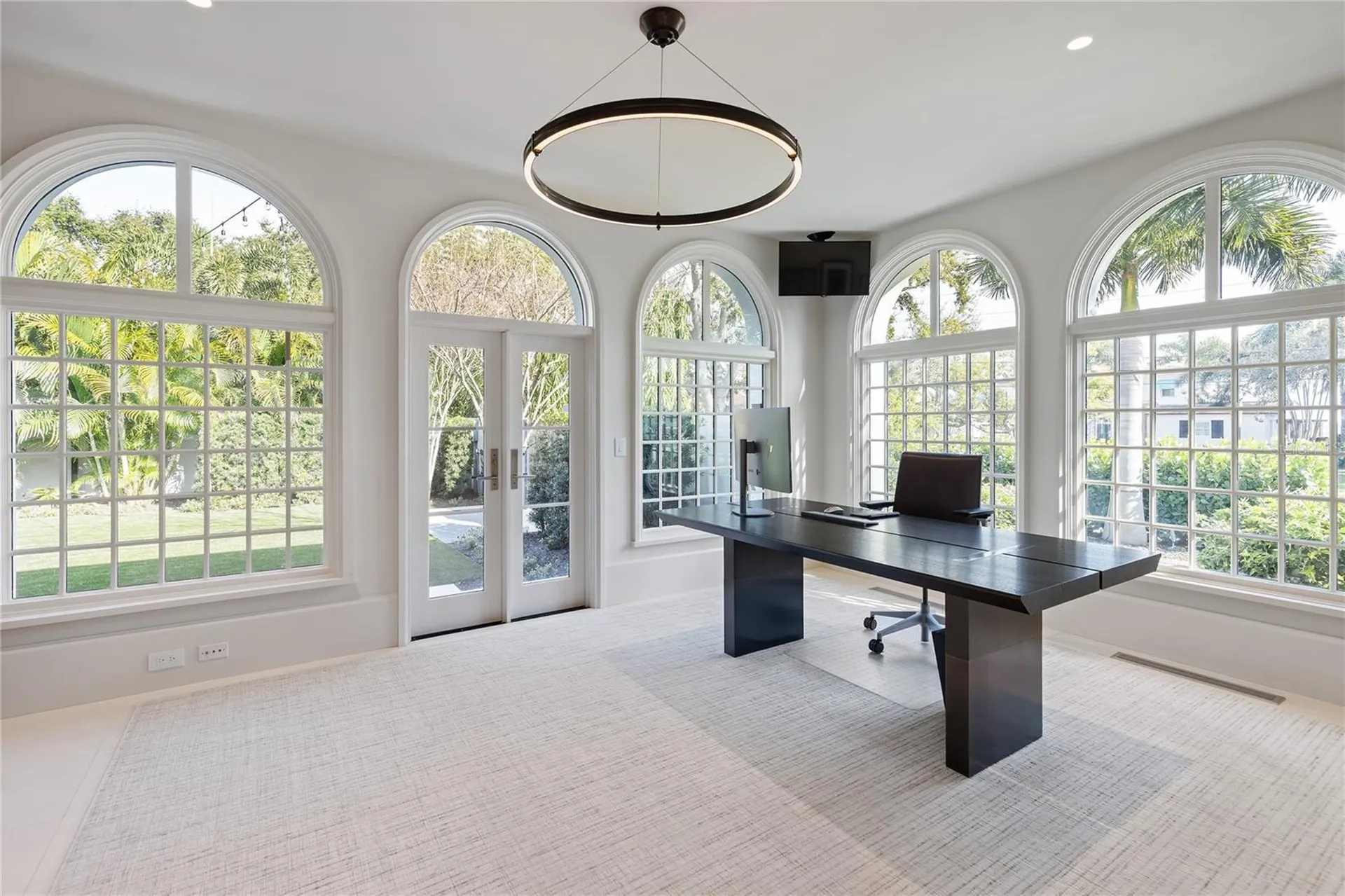 416 Brightwaters Boulevard NE St Petersburg FL 33704
