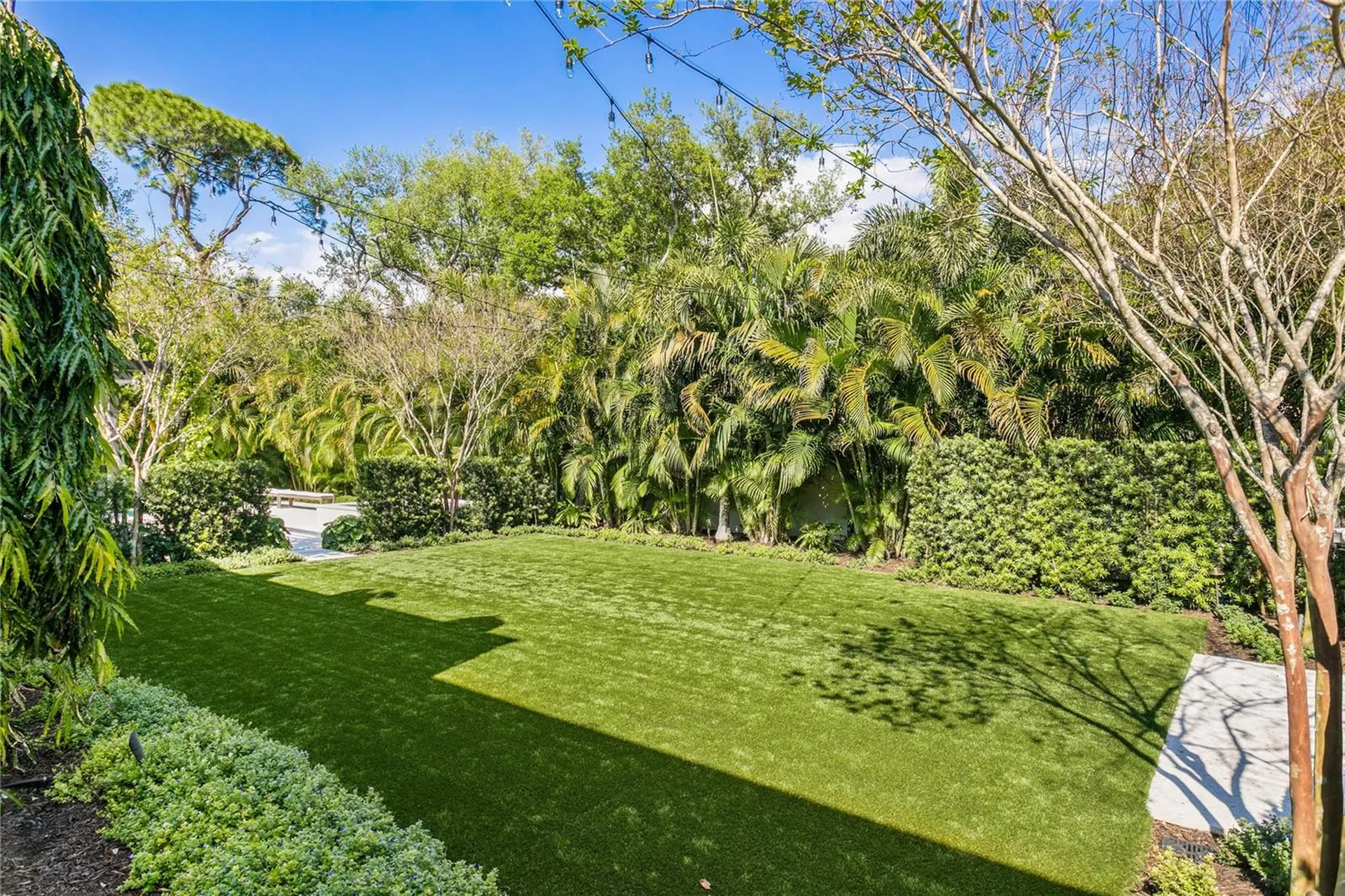 416 Brightwaters Boulevard NE St Petersburg FL 33704