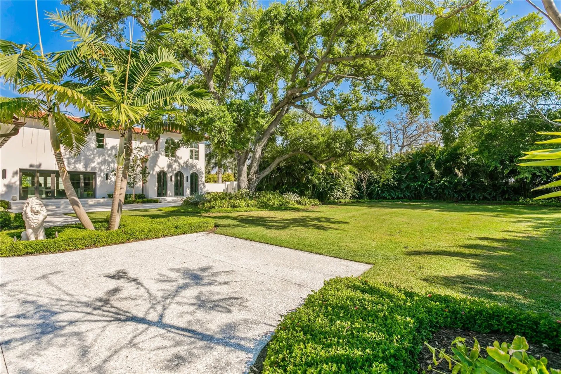 416 Brightwaters Boulevard NE St Petersburg FL 33704