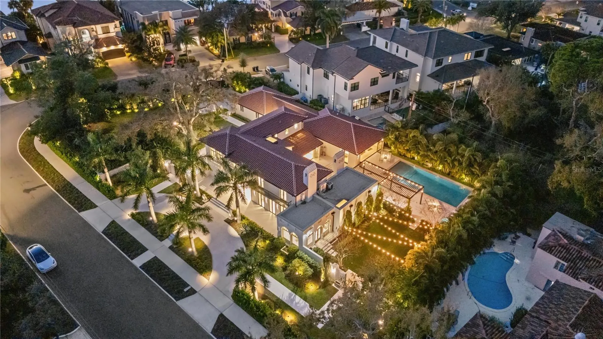 416 Brightwaters Boulevard NE St Petersburg FL 33704