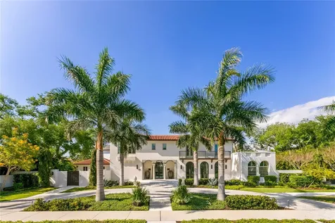 416 Brightwaters Boulevard NE St Petersburg FL 33704