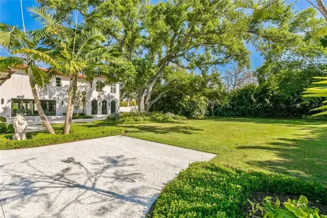416 Brightwaters Boulevard NE St Petersburg FL 33704