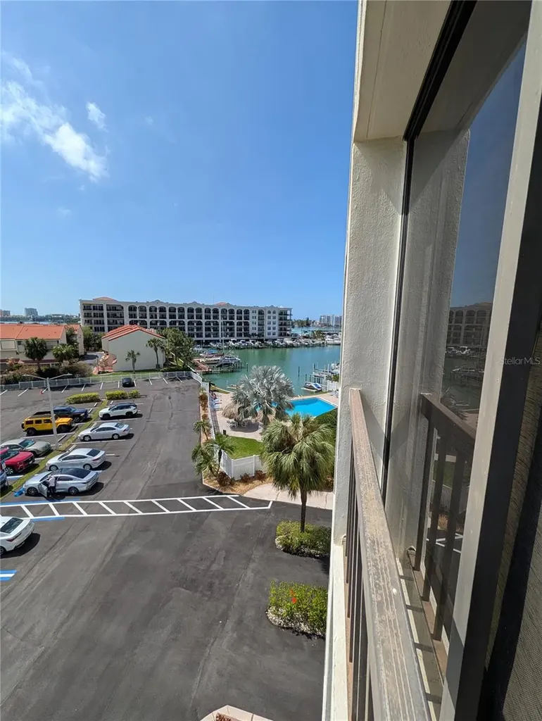 255 Dolphin Point Clearwater Beach FL 33767