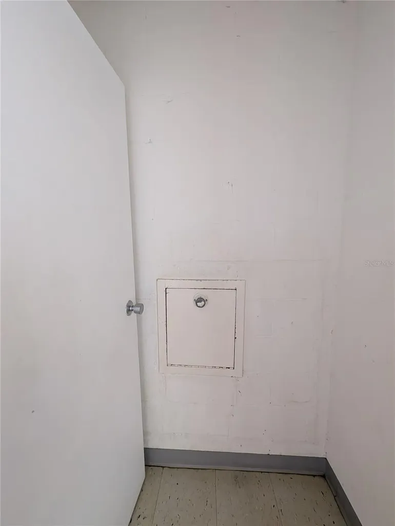 255 Dolphin Point Clearwater Beach FL 33767