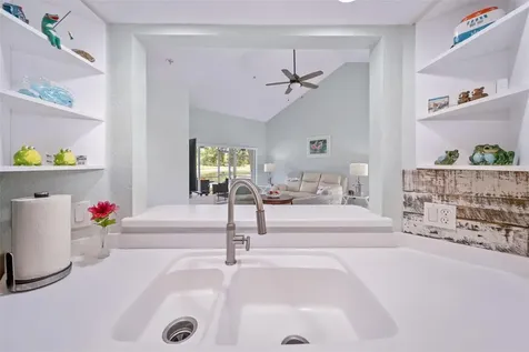 7667 Sweetbay Circle Bradenton FL 34203