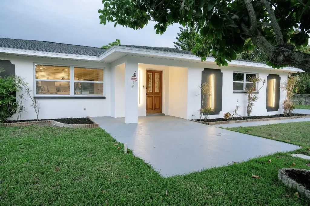 219 S Corona Avenue Clearwater FL 33765