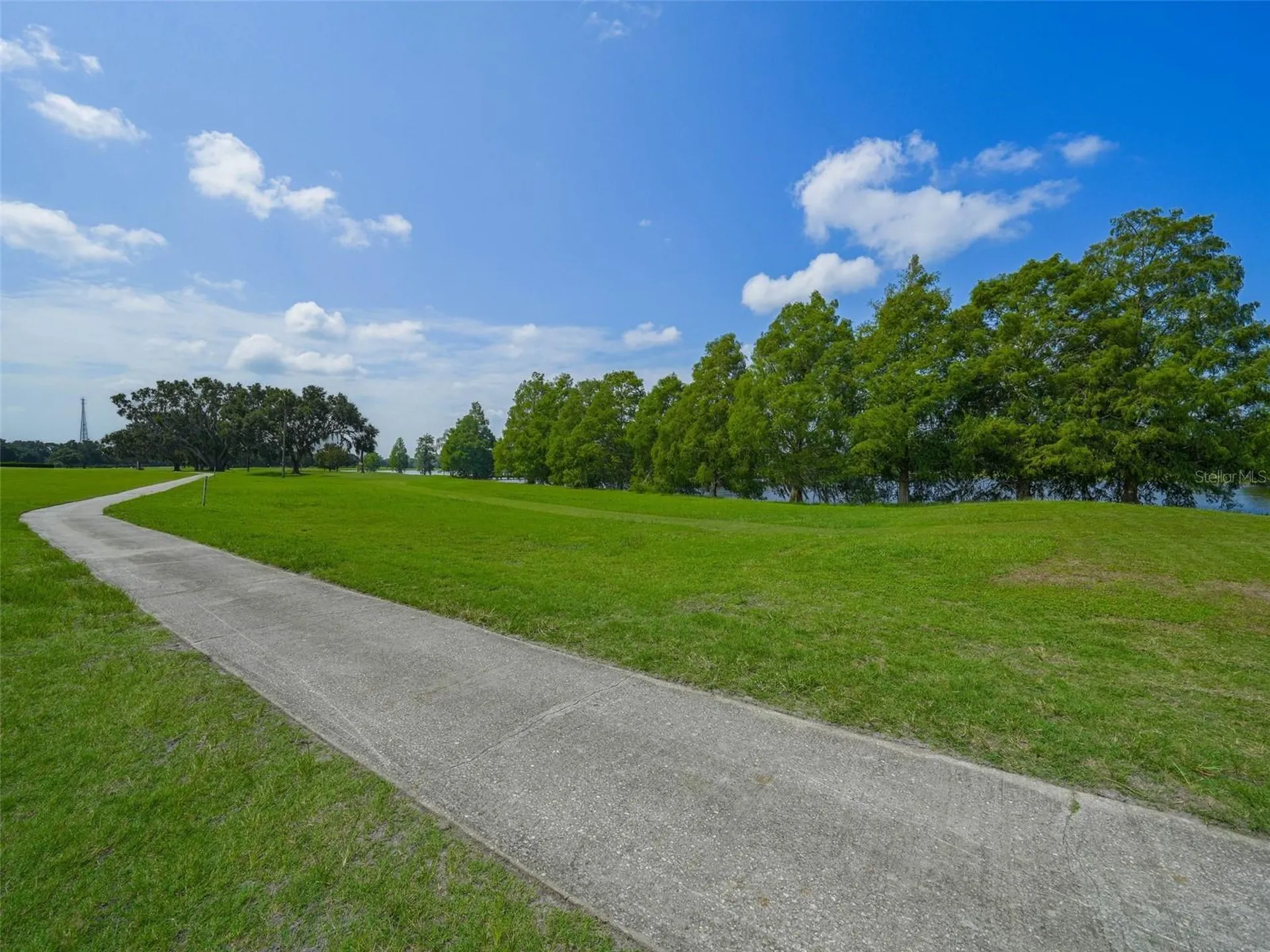 1 Allamanda Drive Indian Lake Estates FL 33855