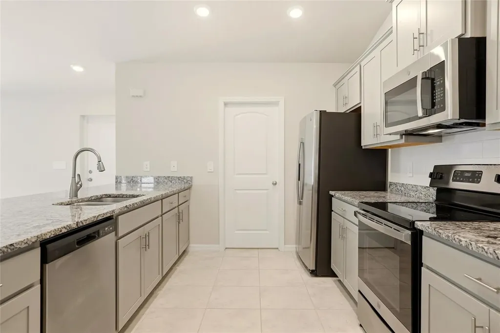 3600 NE 20th Place Cape Coral FL 33909
