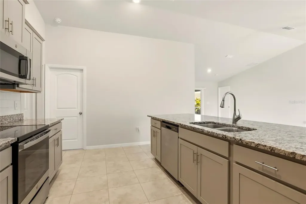 3600 NE 20th Place Cape Coral FL 33909