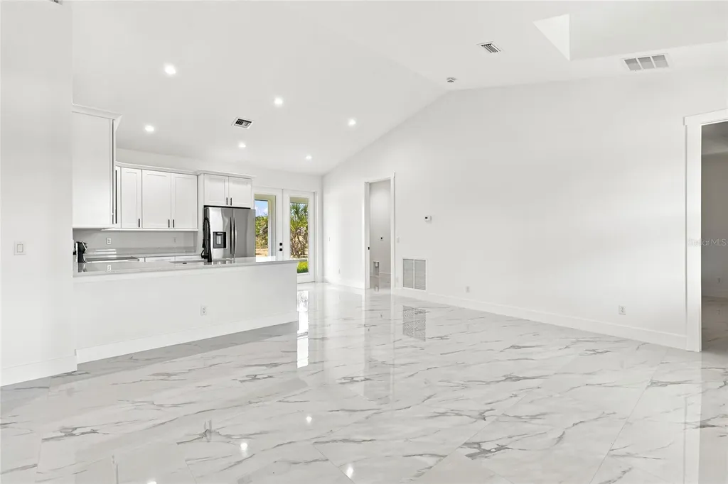 17932 NW 288th Street Okeechobee FL 34972