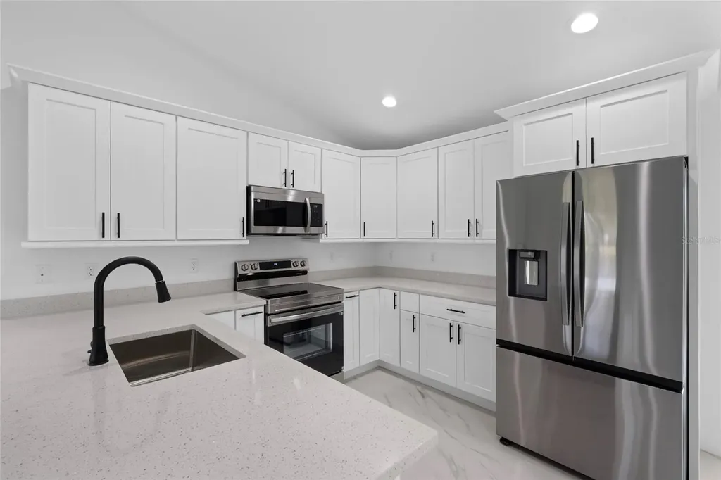 17932 NW 288th Street Okeechobee FL 34972