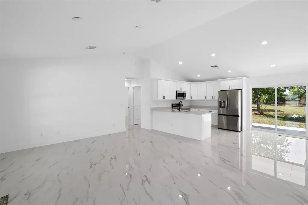 17932 NW 288th Street Okeechobee FL 34972