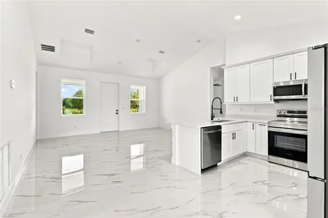 17932 NW 288th Street Okeechobee FL 34972