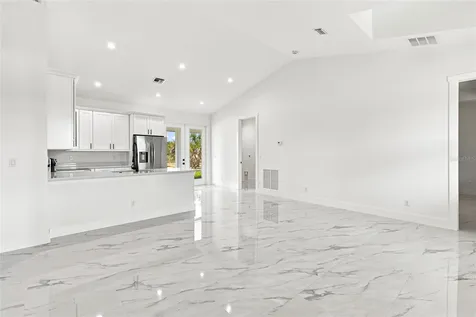 17932 NW 288th Street Okeechobee FL 34972