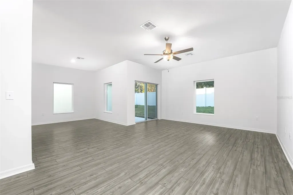 13340 Tula Loop Astatula FL 34705