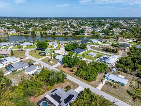 10104 Rafferty Avenue Englewood FL 34224