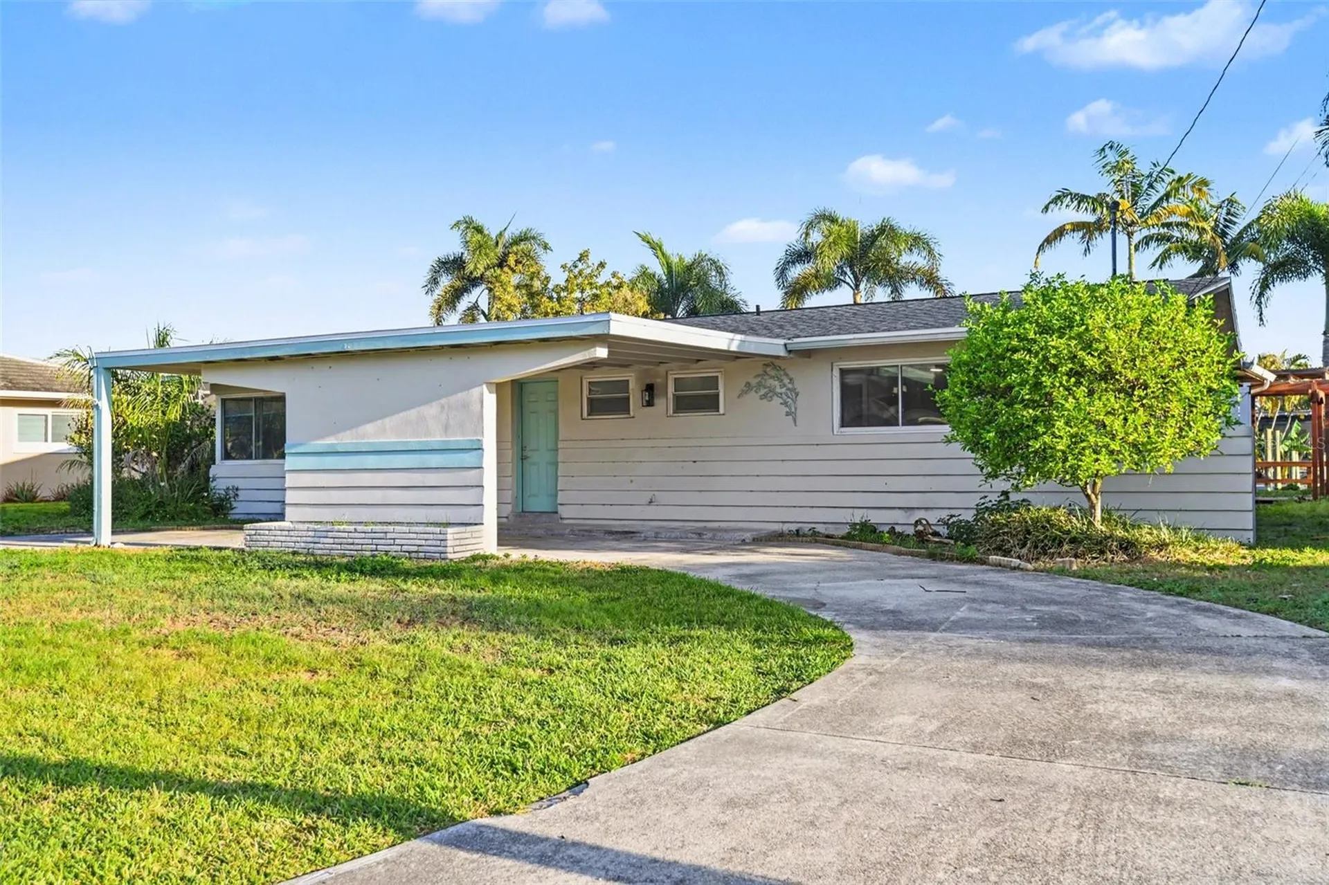468 Grenier Drive North Fort Myers FL 33903