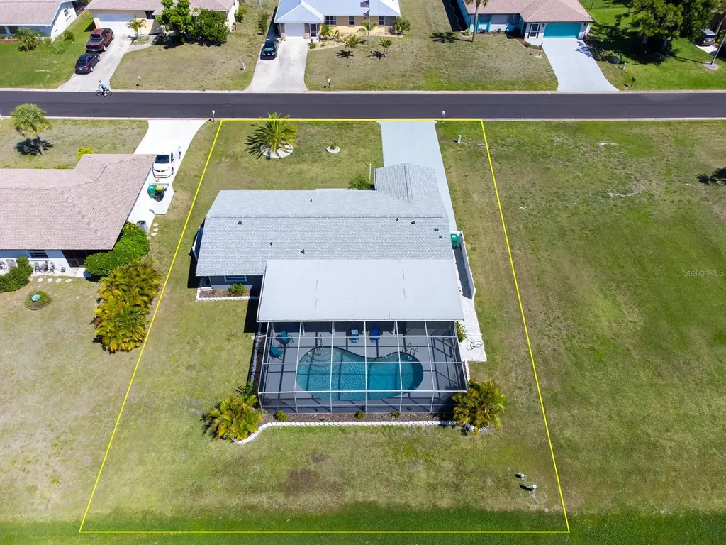 202 Caddy Road Rotonda West FL 33947