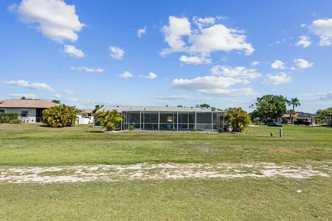202 Caddy Road Rotonda West FL 33947