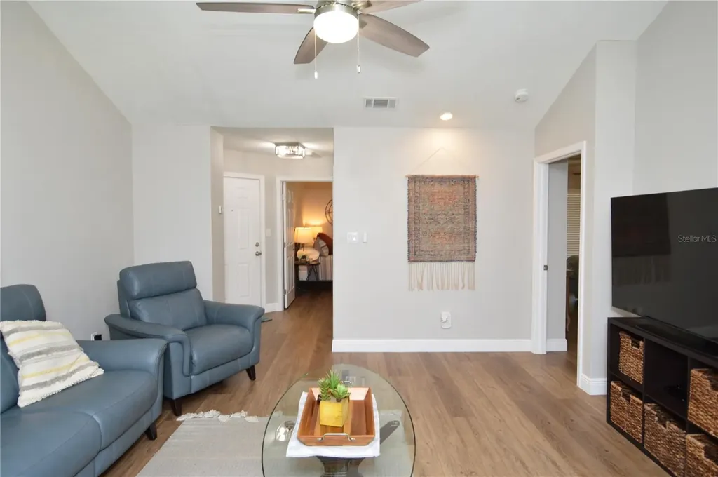 8613 Mallard Reserve Drive Tampa FL 33614
