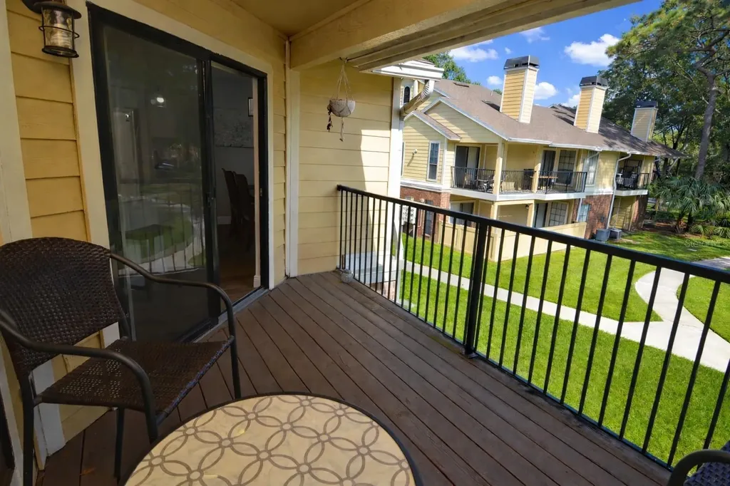 8613 Mallard Reserve Drive Tampa FL 33614