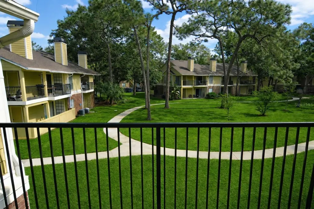 8613 Mallard Reserve Drive Tampa FL 33614